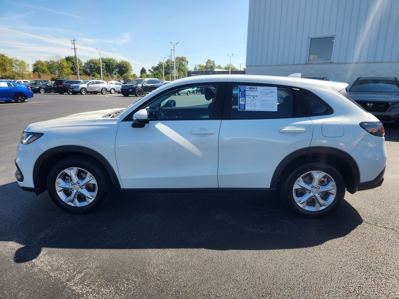 2024 Honda HR-V LX photo 3