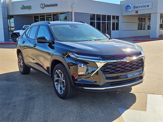 2025 Chevrolet Trax LT's photo