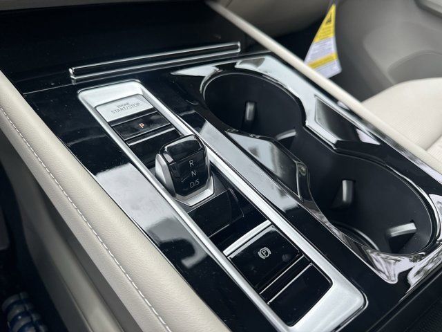 2026 Volkswagen Atlas SEL Premium R-Line photo 12