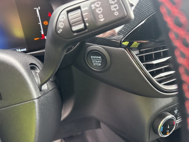 2025 Ford Escape ST-Line photo 21