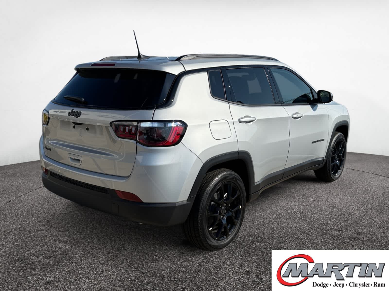 2026 Jeep Compass Latitude Altitude photo 5