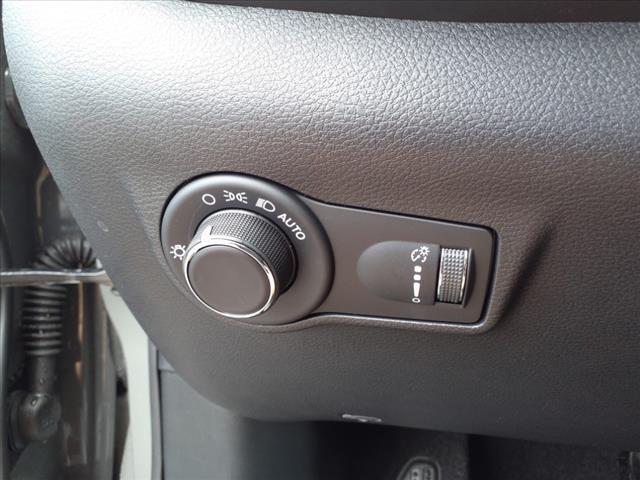 2023 Jeep Compass Sport photo 10