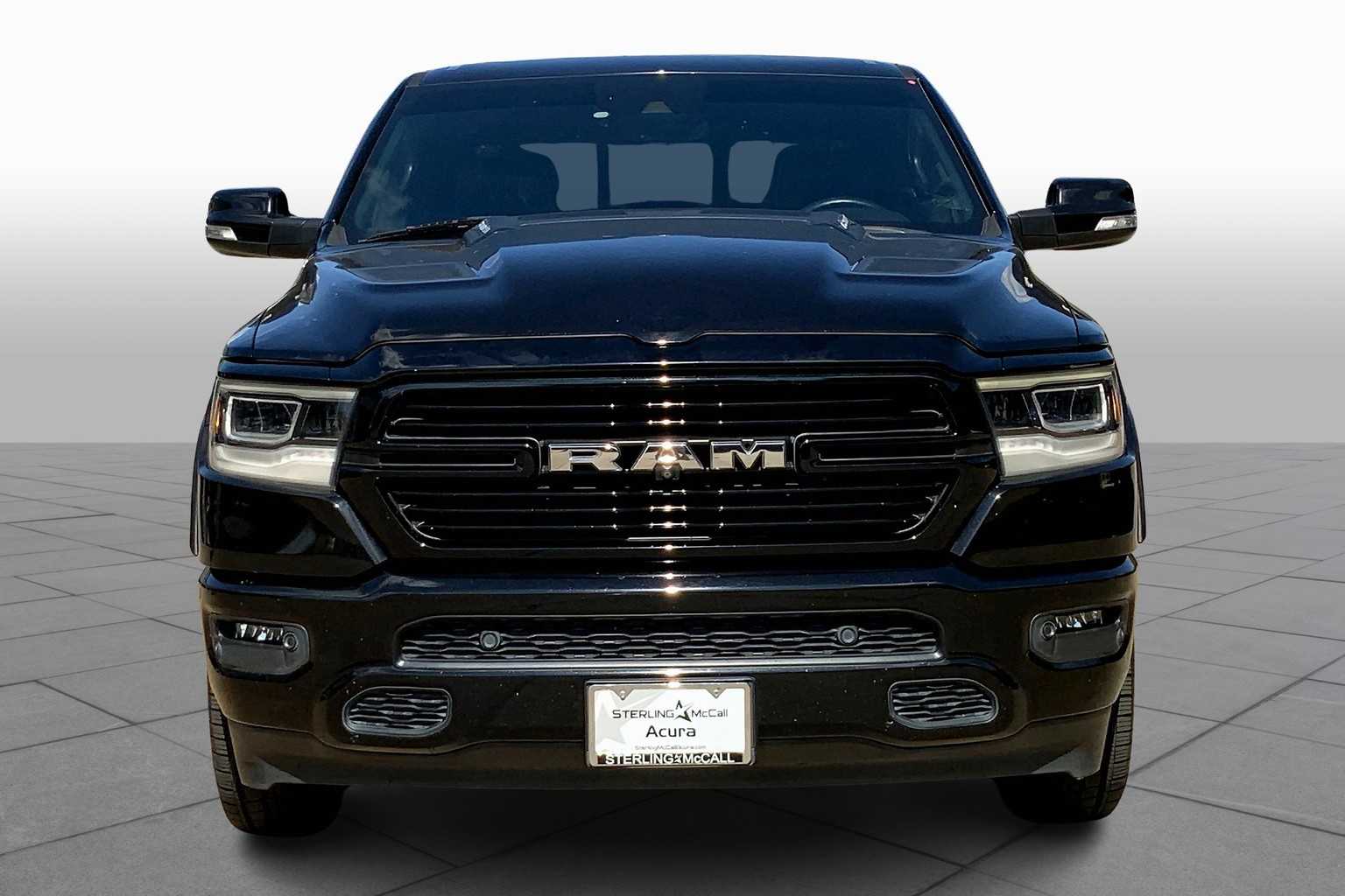 2019 Ram 1500 Laramie photo 3