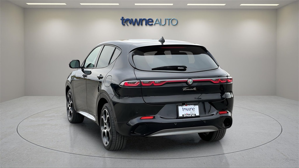 2024 Alfa Romeo Tonale Ti photo 3