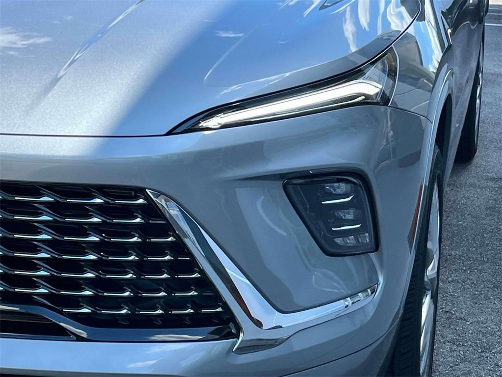 2025 Buick Enclave Avenir photo 9