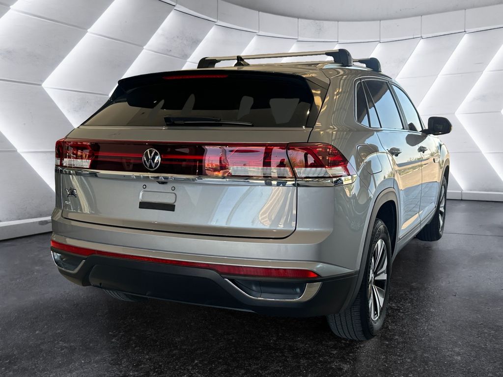 2024 Volkswagen Atlas Cross Sport SE photo 4
