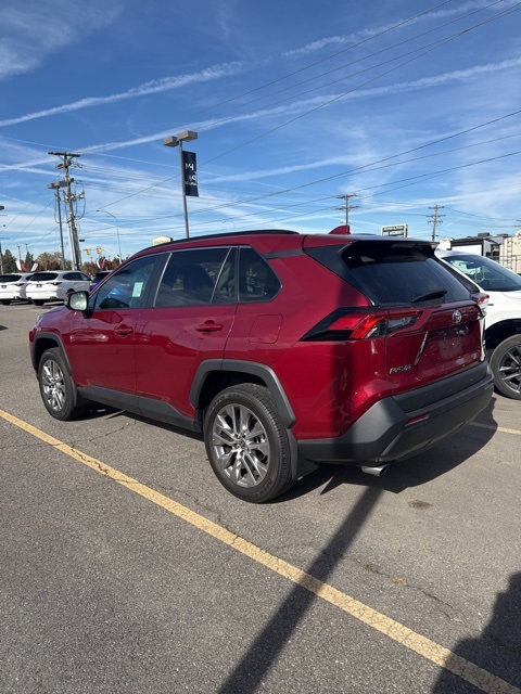 2024 Toyota RAV4 XLE Premium photo 2