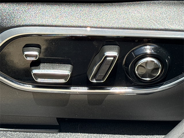 2023 Jeep Grand Cherokee Summit photo 22