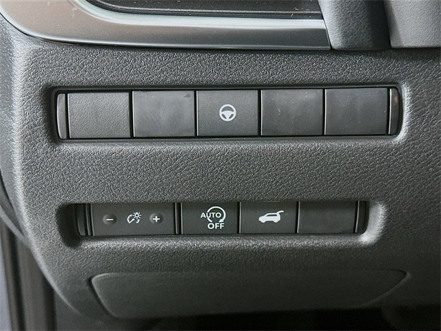 2026 Nissan Rogue SV photo 11