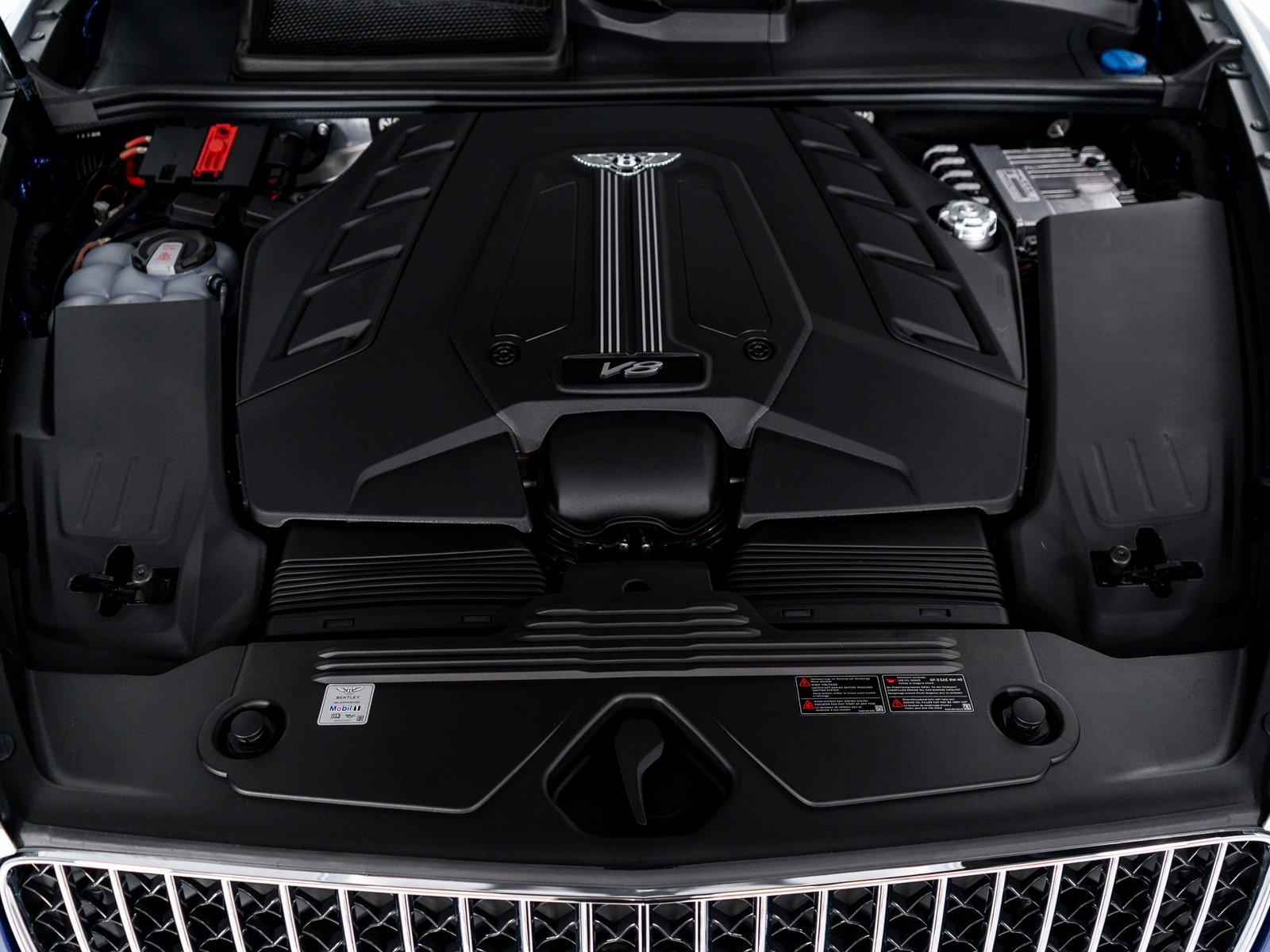 2025 Bentley Bentayga EWB Azure V8 photo 41