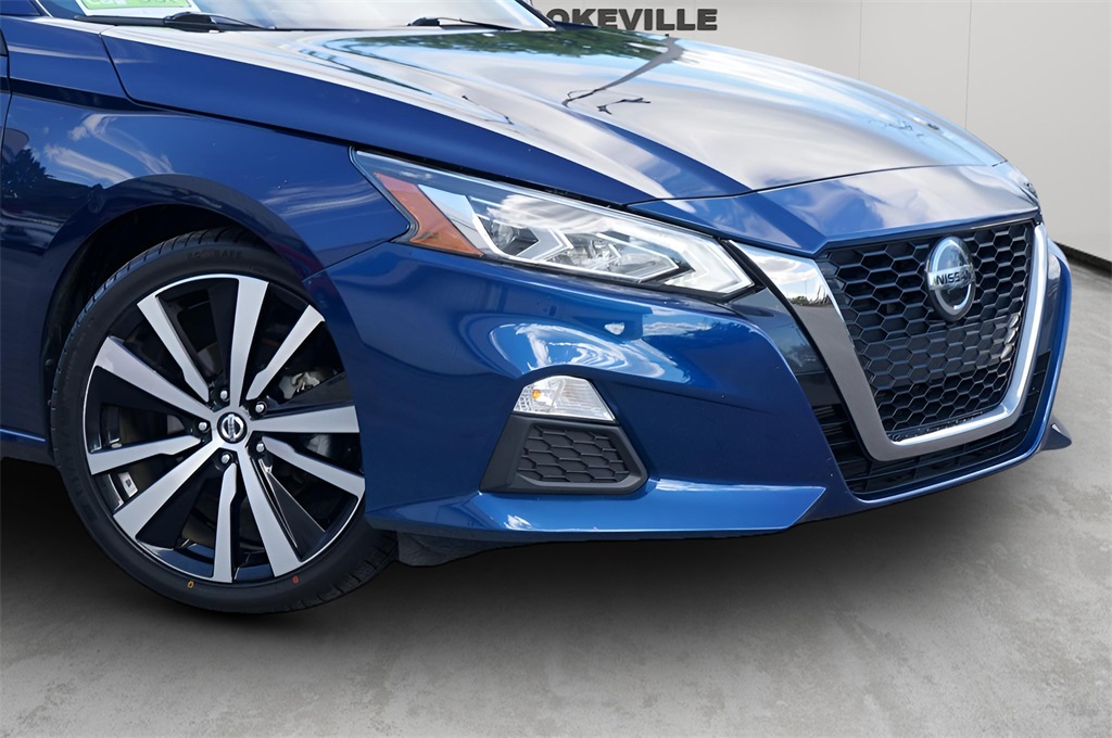 2022 Nissan Altima 2.5 SR photo 2