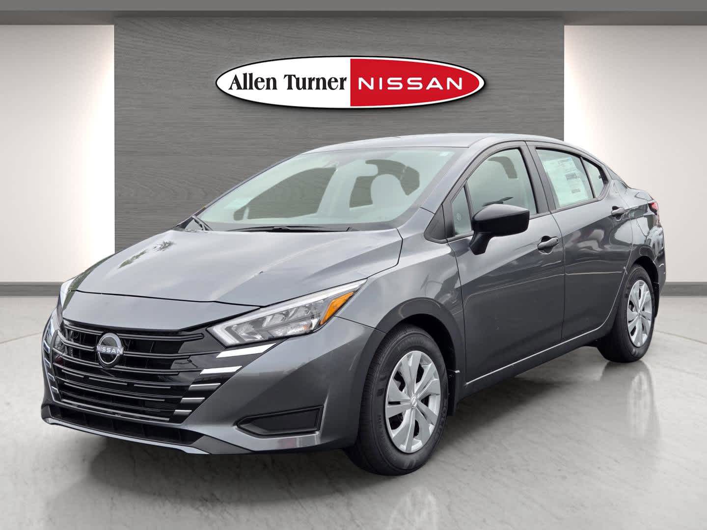 2025 Nissan Versa S photo 3