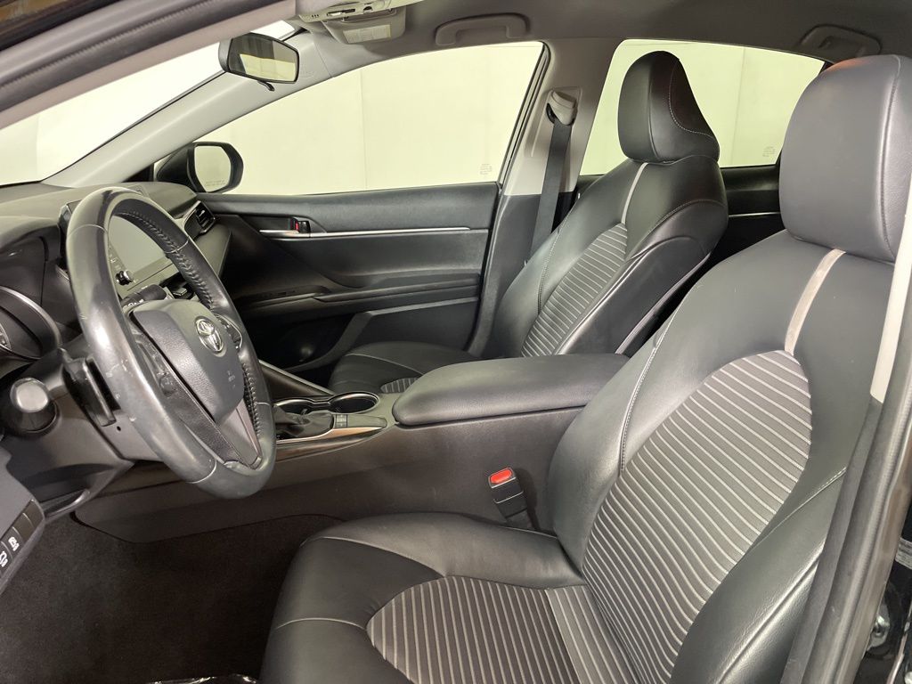 2023 Toyota Camry SE photo 17