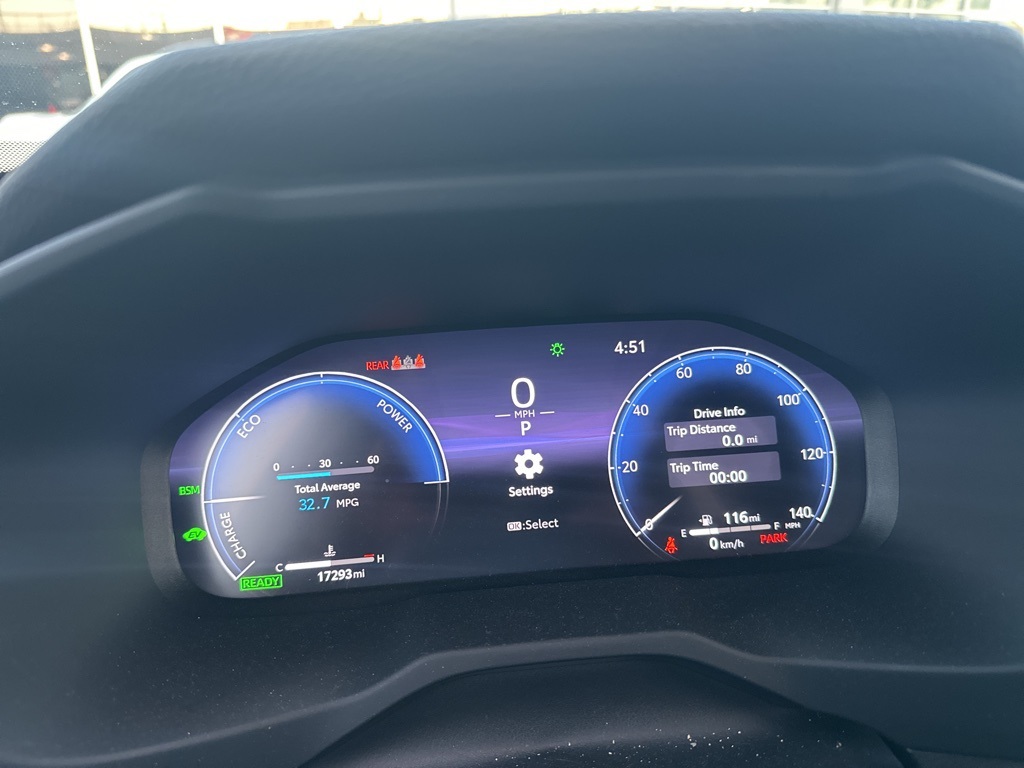 2024 Toyota RAV4 XSE's photo