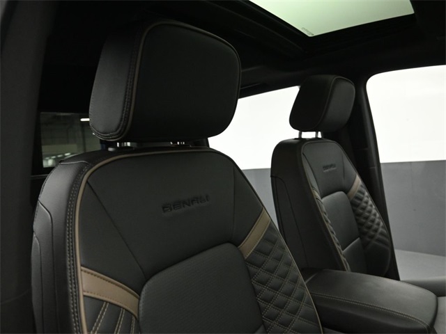 2023 GMC CANYON - Image 32