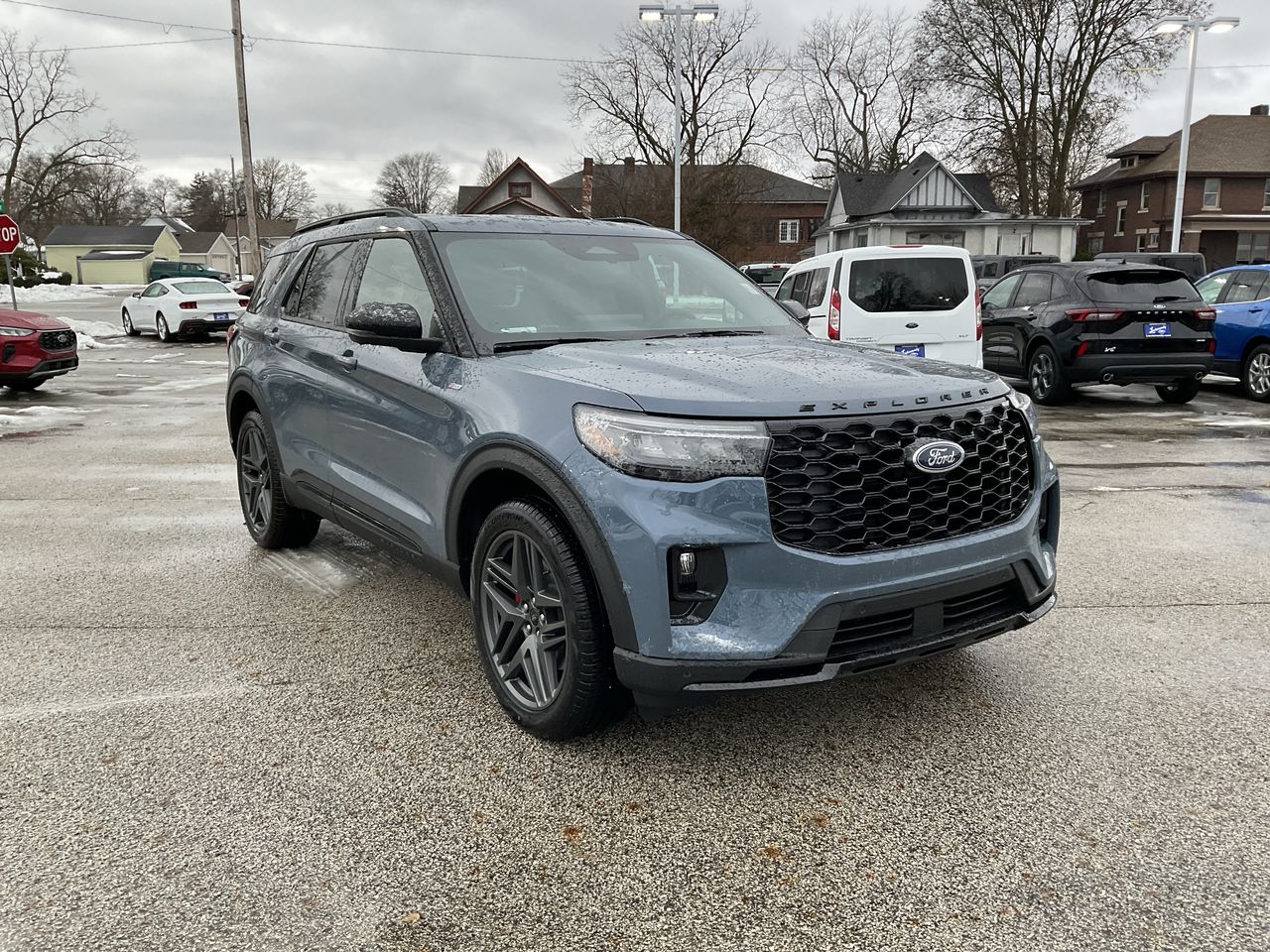 2026 Ford Explorer ST-LINE's photo