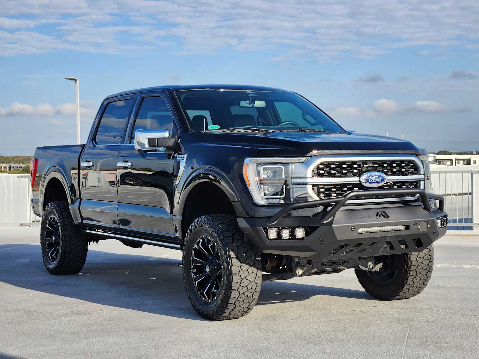 2023 Ford F-150 Platinum photo 3
