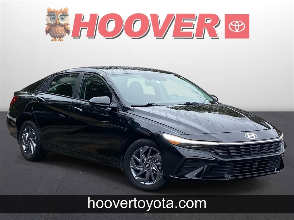 2024 Hyundai Elantra Blue's photo