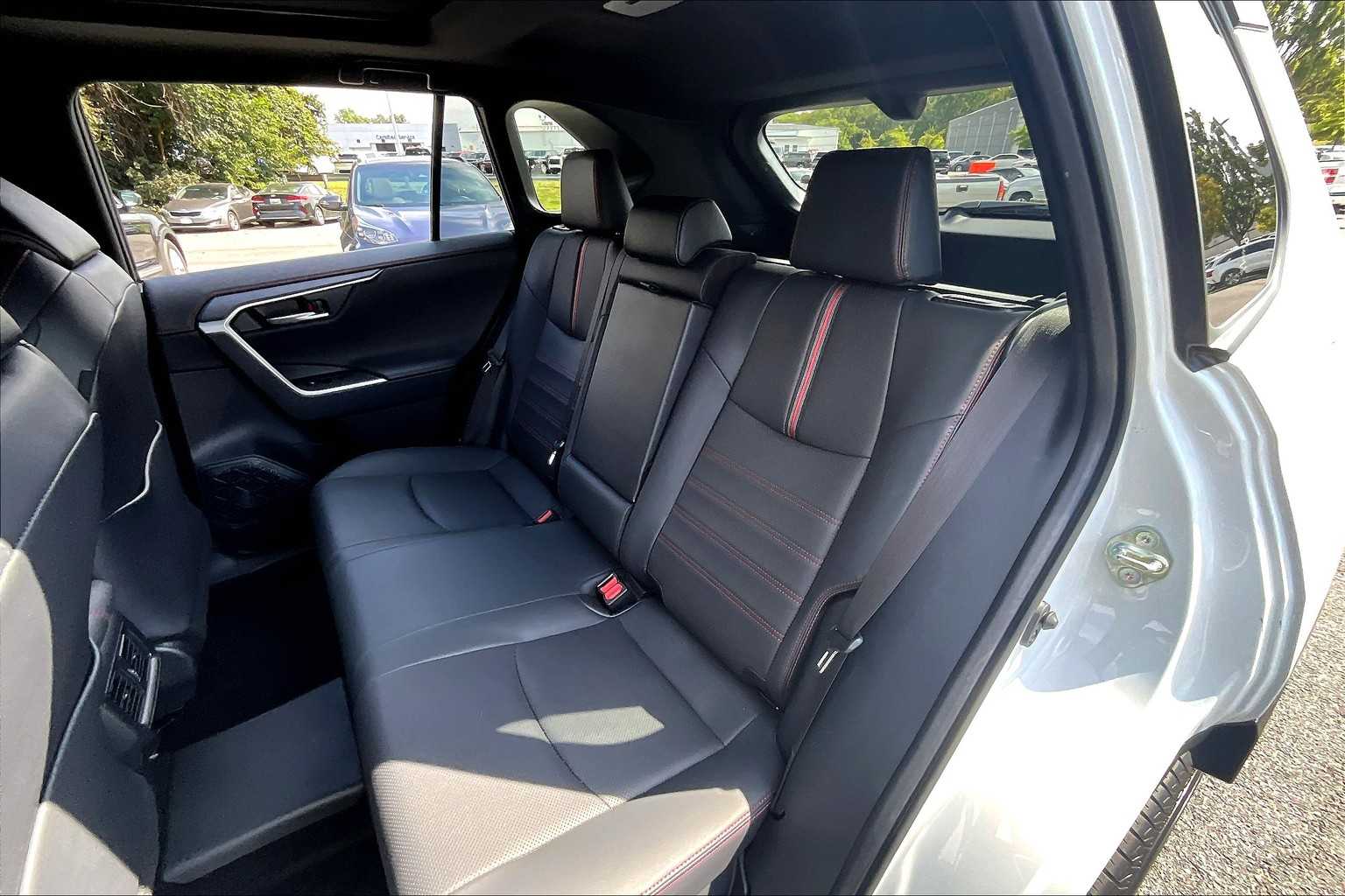 2024 Toyota RAV4 Prime XSE Premium photo 17