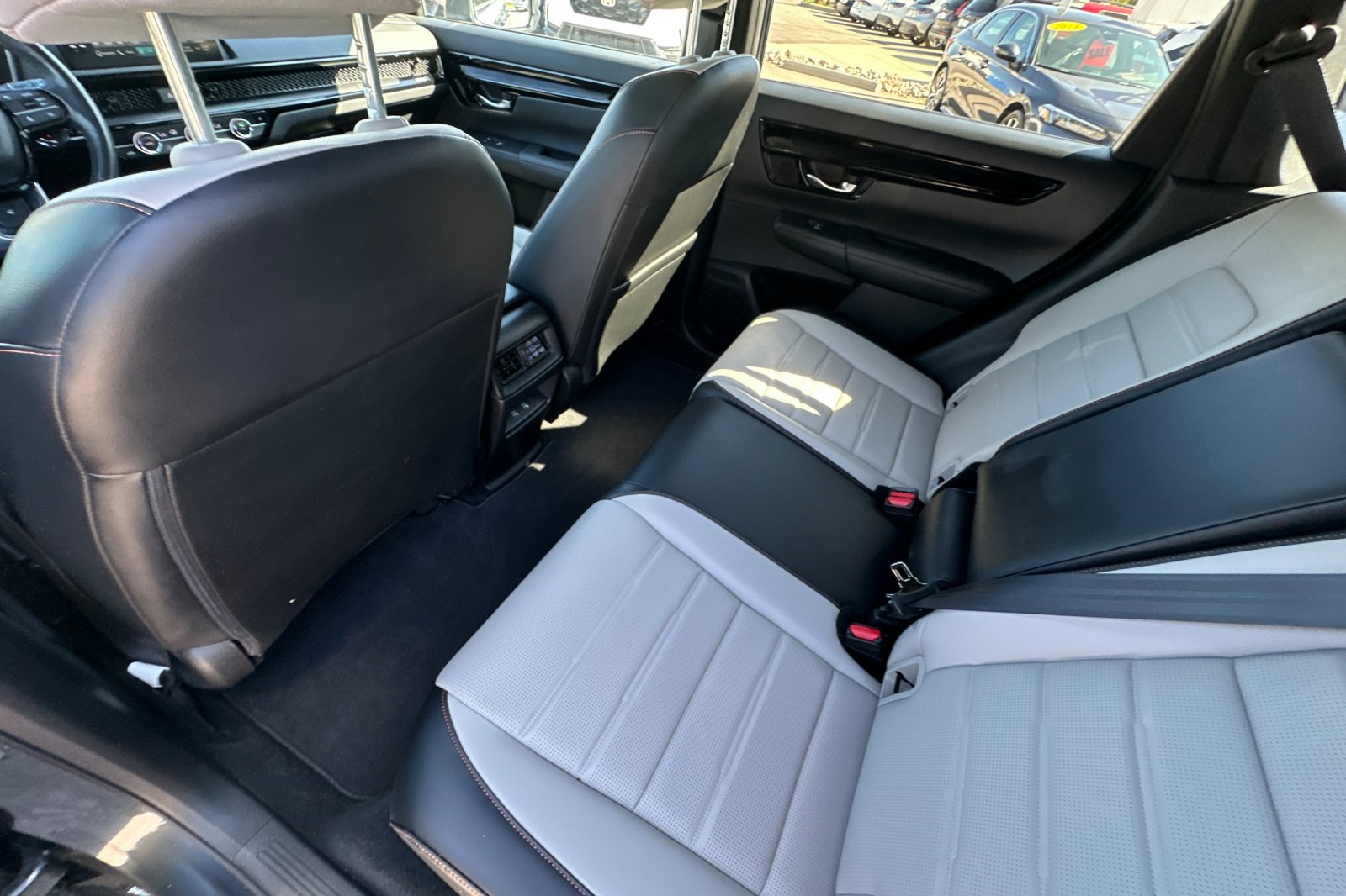 2023 Honda CR-V Hybrid Sport Touring photo 12
