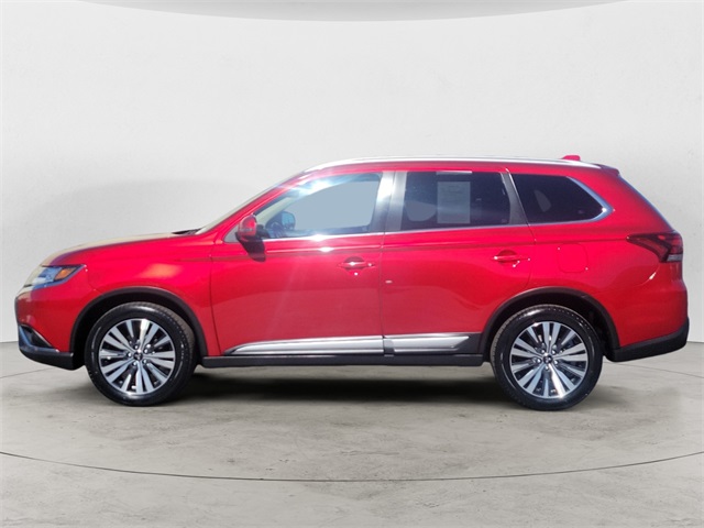 2020 Mitsubishi Outlander SEL photo 2