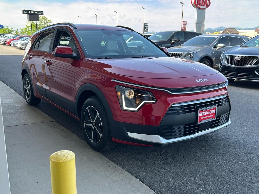 2025 Kia Niro EX photo 2