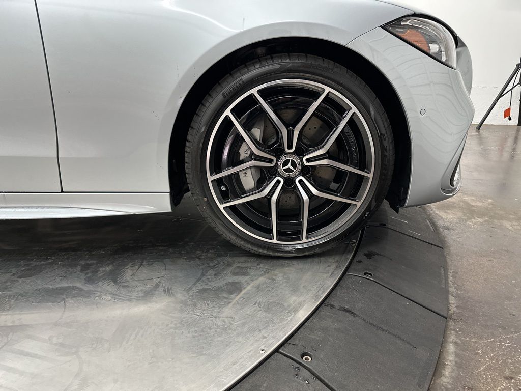 2025 Mercedes Benz C 300 photo 9