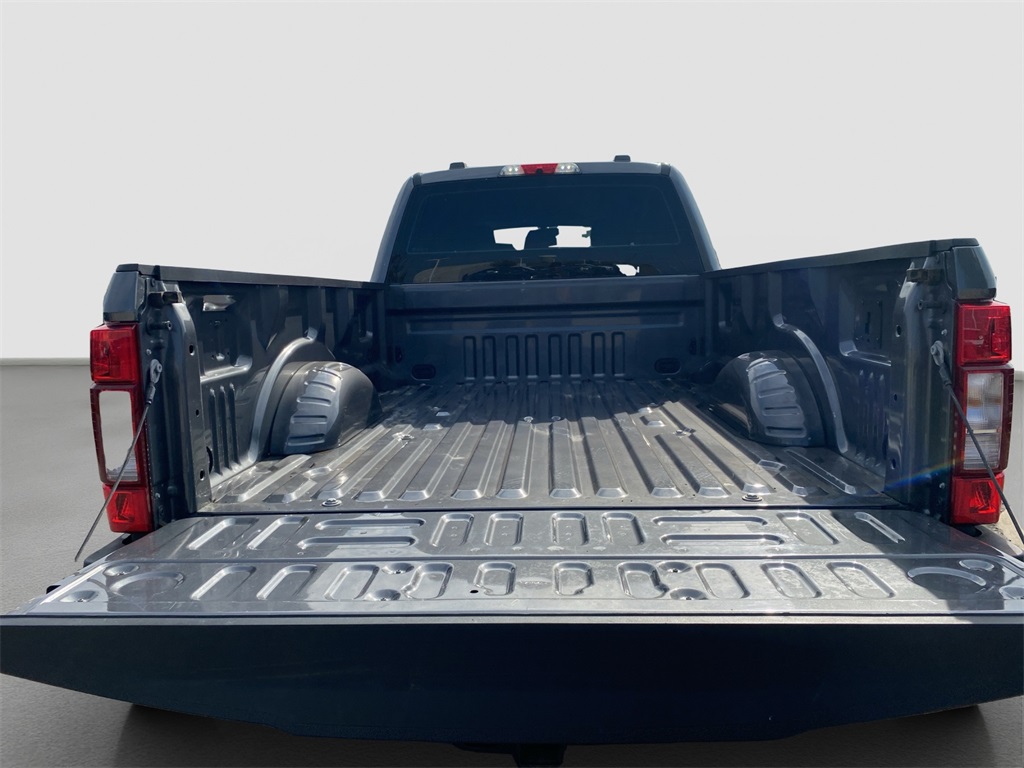 2022 Ford F-350 photo 16