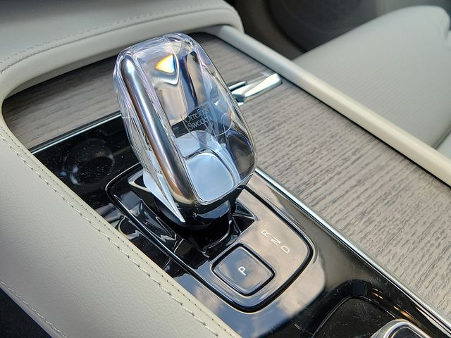 2025 Volvo XC90 photo 11