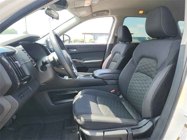 2022 Nissan Pathfinder S photo 9