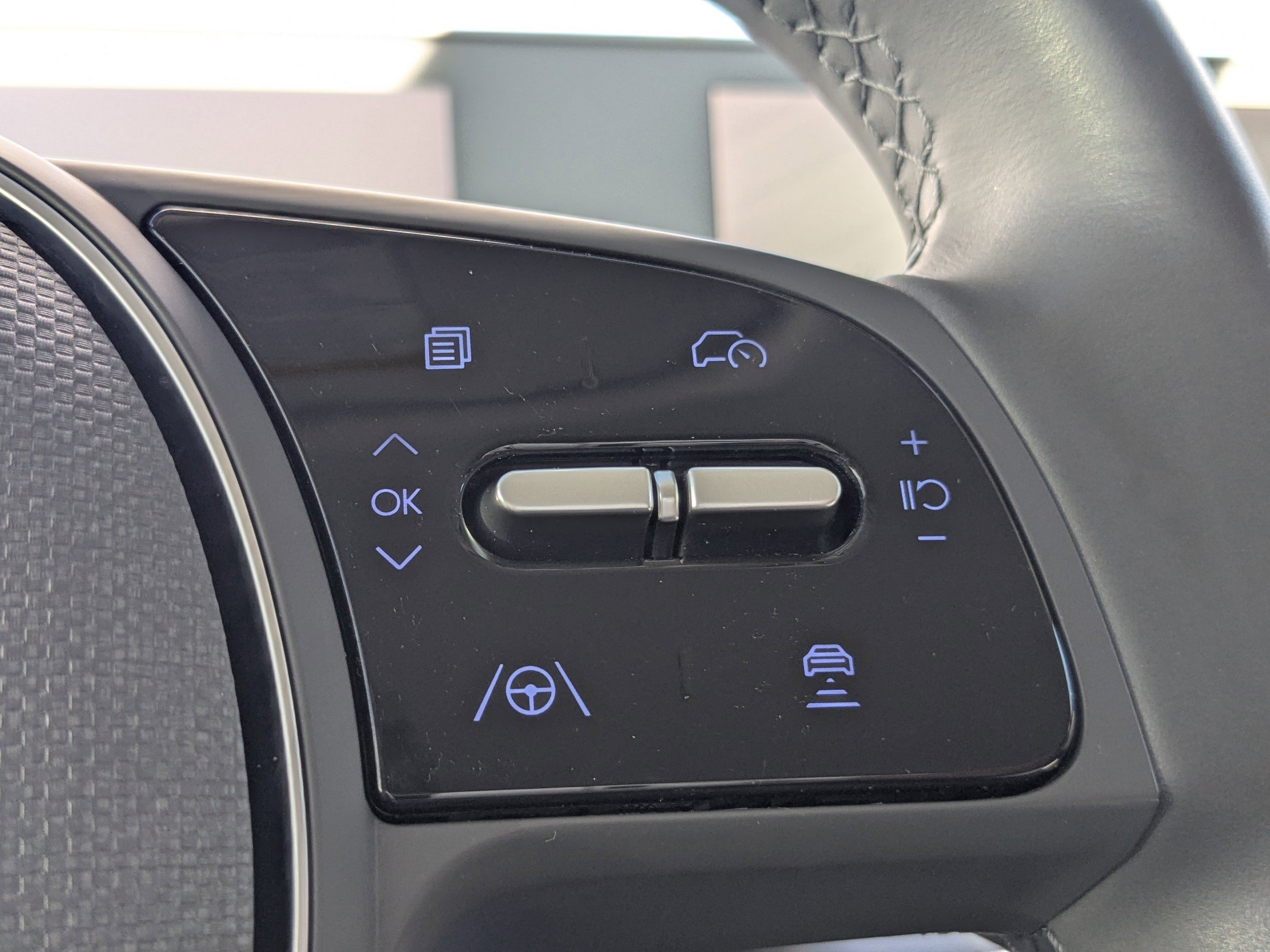 2023 Hyundai Ioniq 5 SE Standard Range photo 24