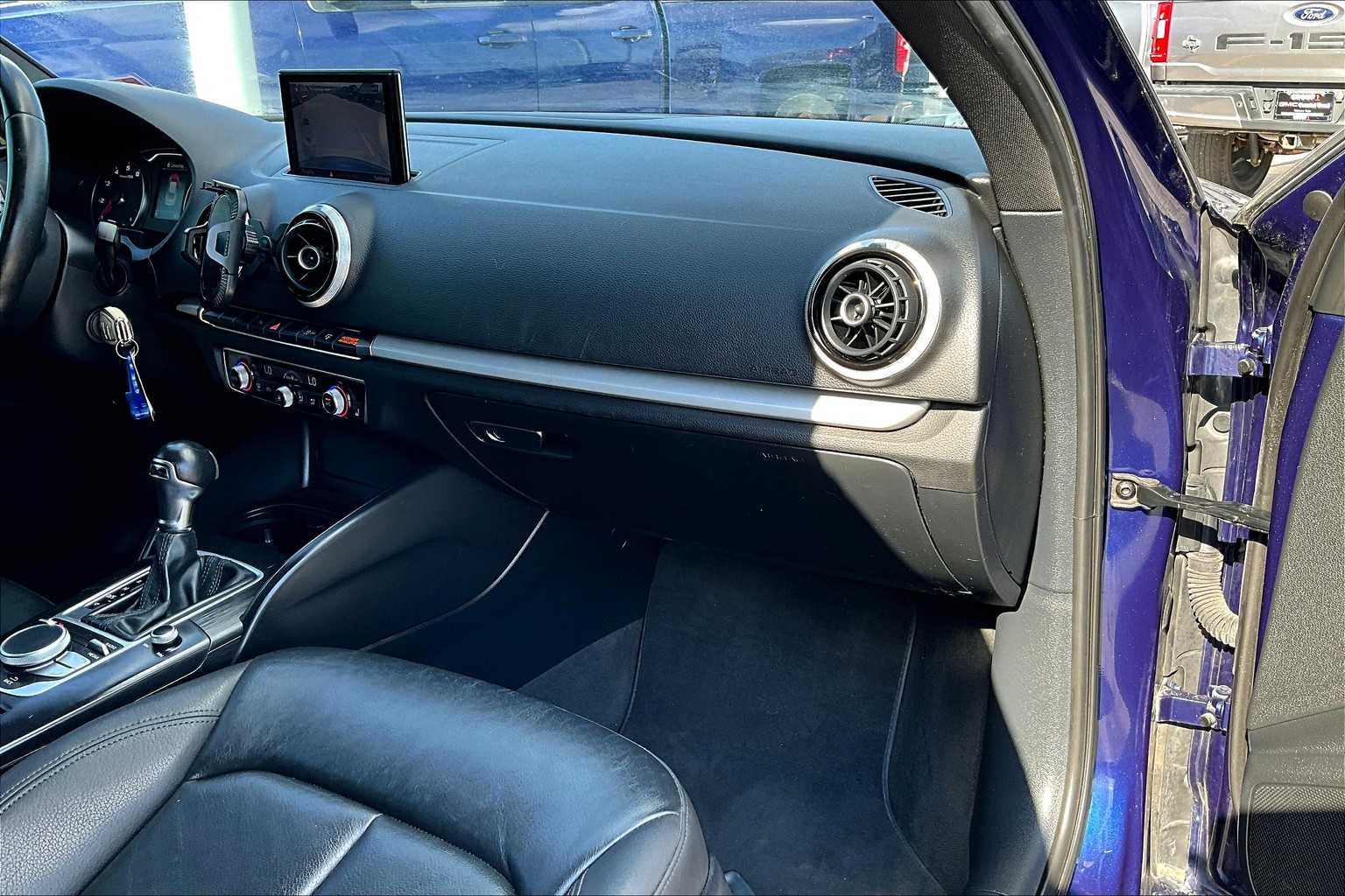 2016 Audi A3 1.8T photo 15