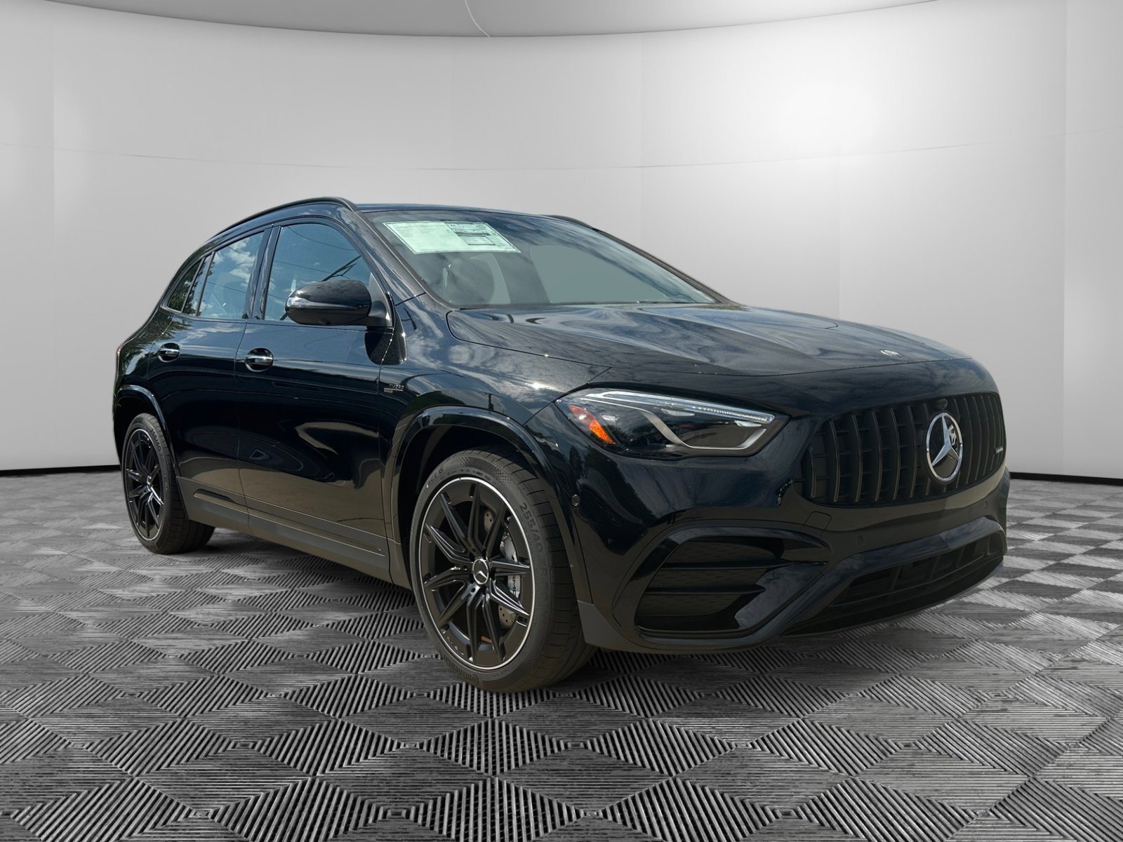2025 Mercedes-Benz GLA GLA35 AMG's photo
