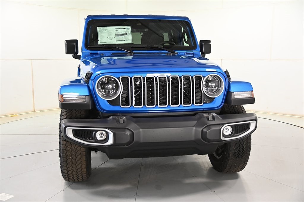 2025 Jeep Wrangler Sahara photo 3