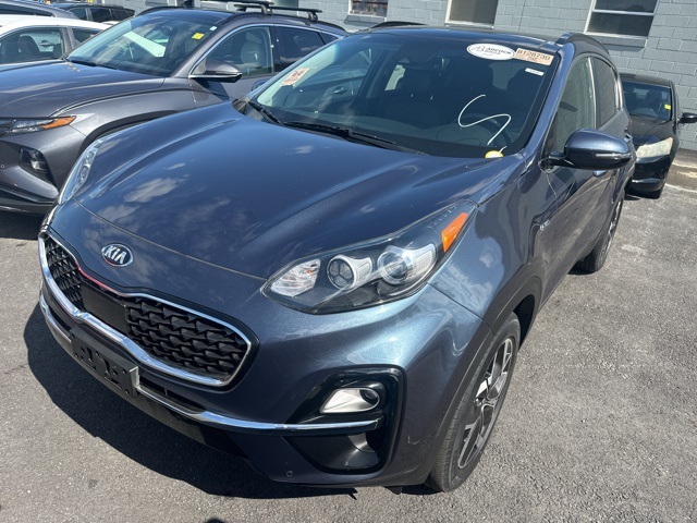 2022 Kia Sportage EX photo 2
