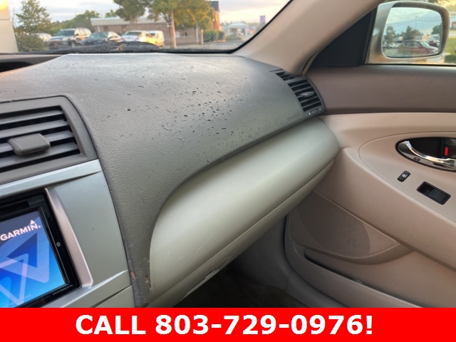2007 Toyota Camry LE photo 24