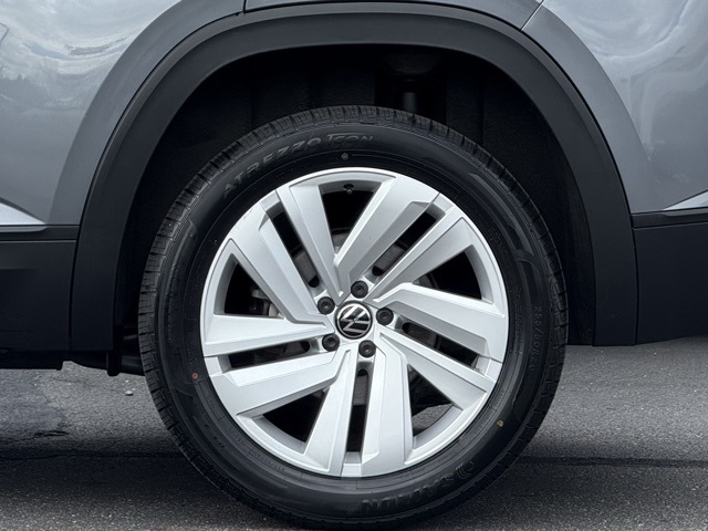 2023 Volkswagen Atlas Cross Sport V6 SE Technology photo 21