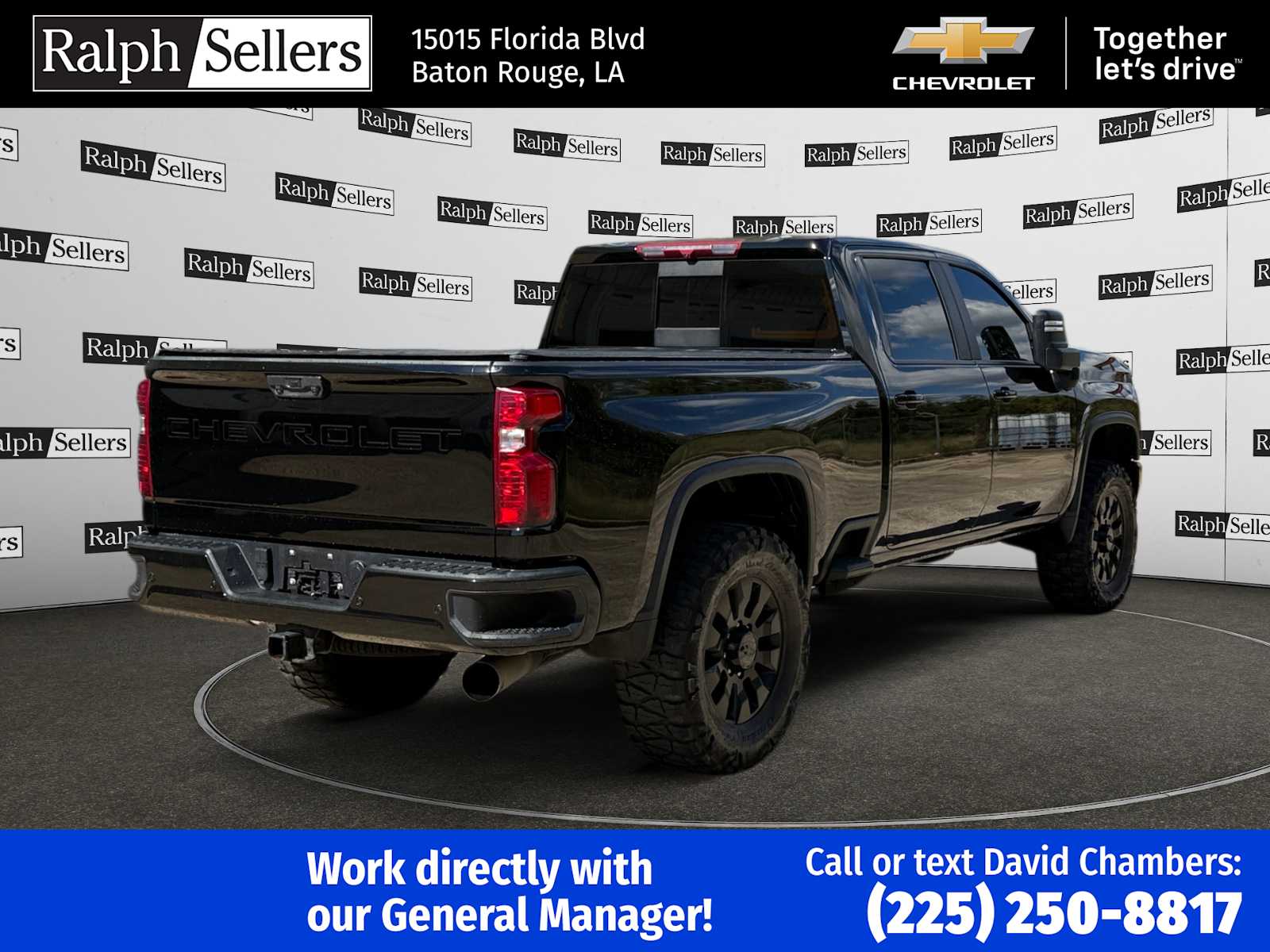 2024 Chevrolet Silverado LT photo 4