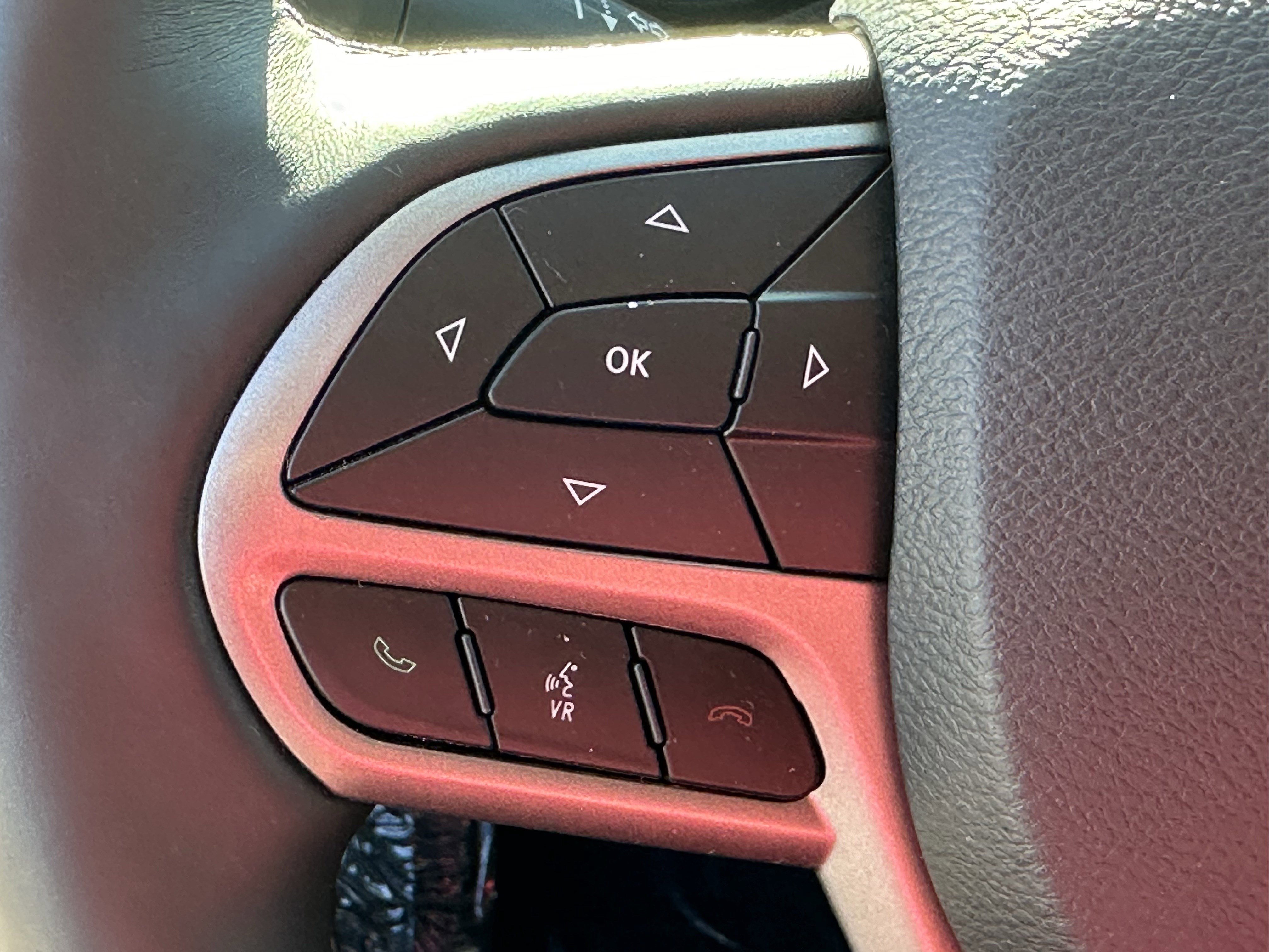 2019 Jeep Cherokee Limited photo 10