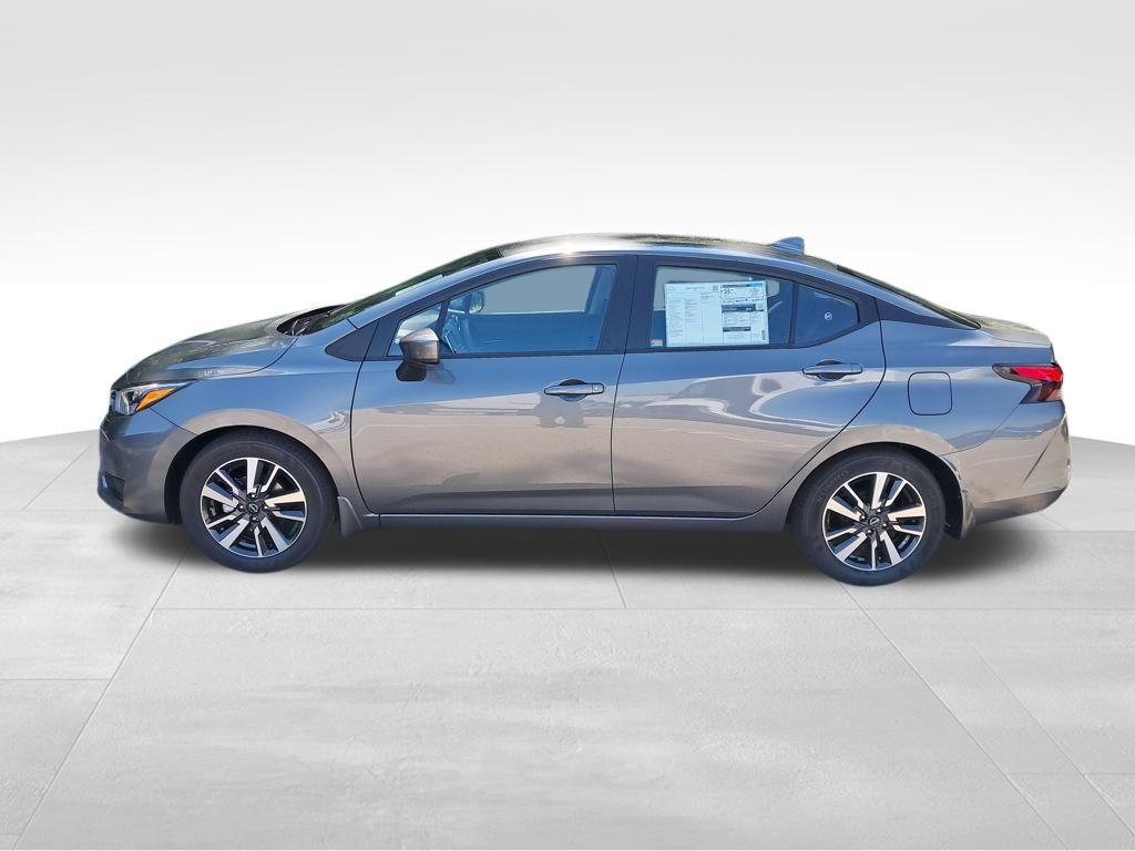 2025 Nissan Versa 1.6 SV photo 2