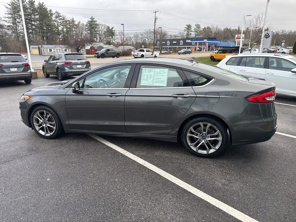 2020 Ford Fusion SEL photo 4