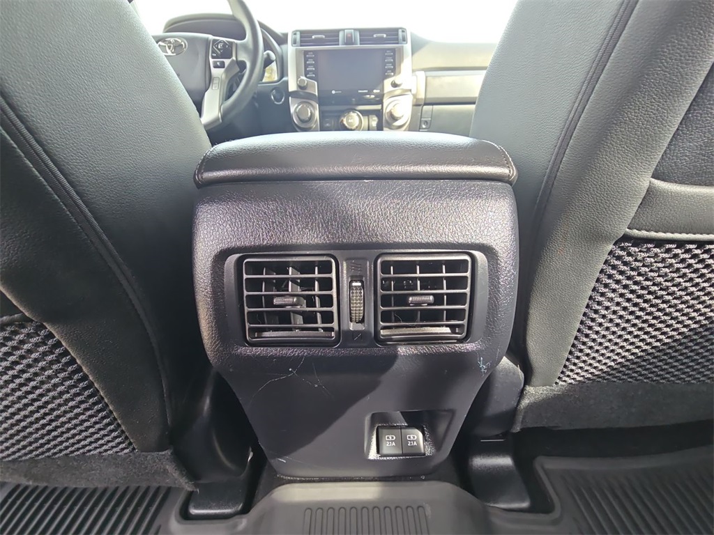 2021 Toyota 4Runner SR5 Premium photo 22