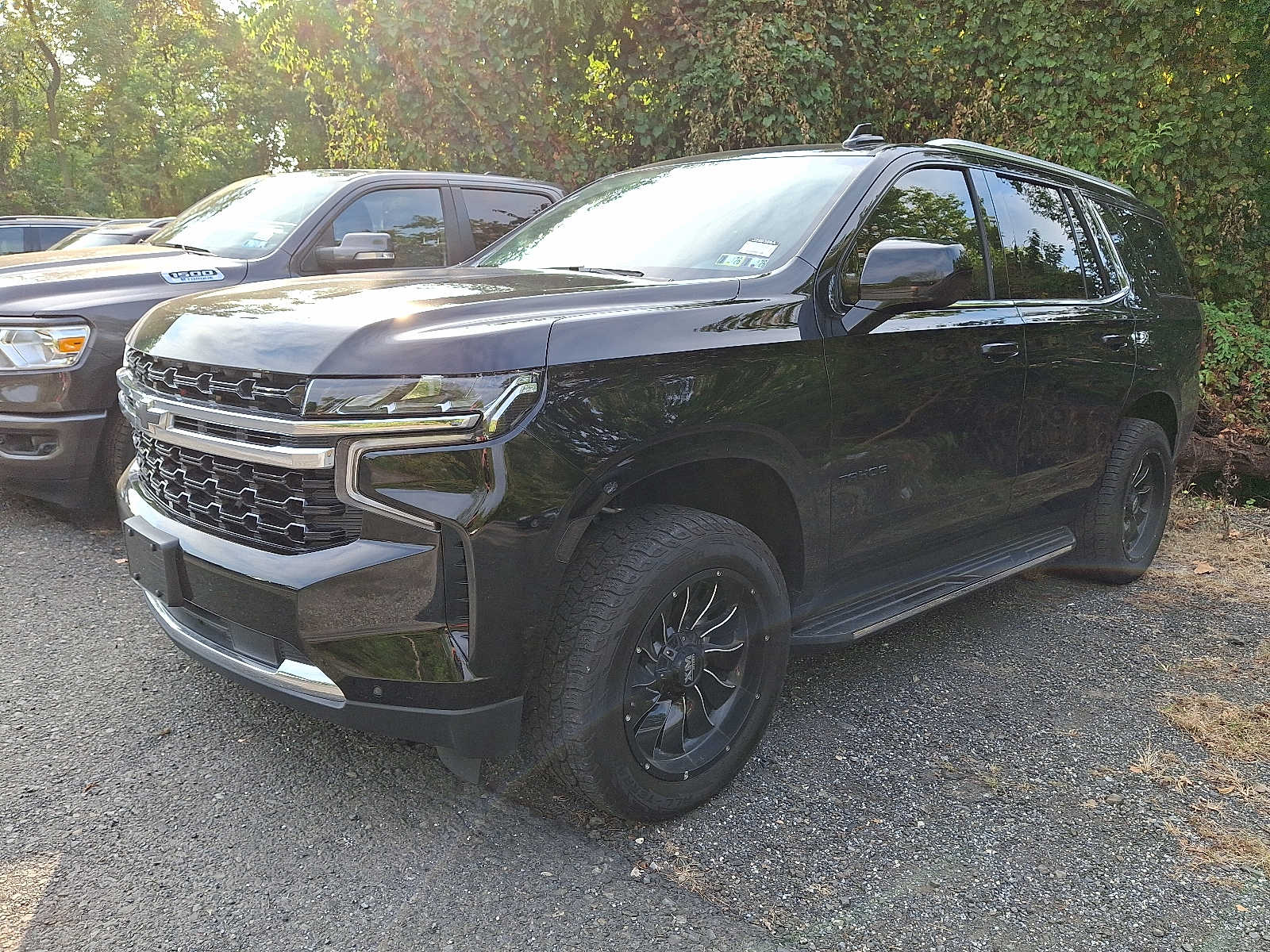 2024 Chevrolet Tahoe LS photo 3