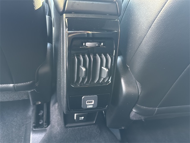 2024 Jeep Compass Limited photo 12