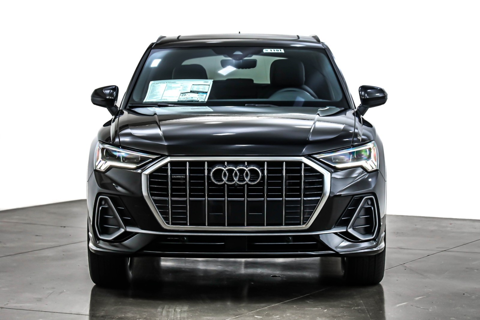 2025 Audi Q3 S line Premium Plus 45 TFSI photo 2