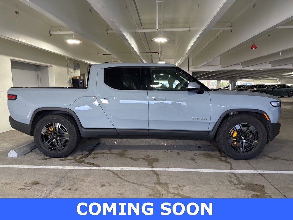2022 Rivian R1T Adventure photo 2