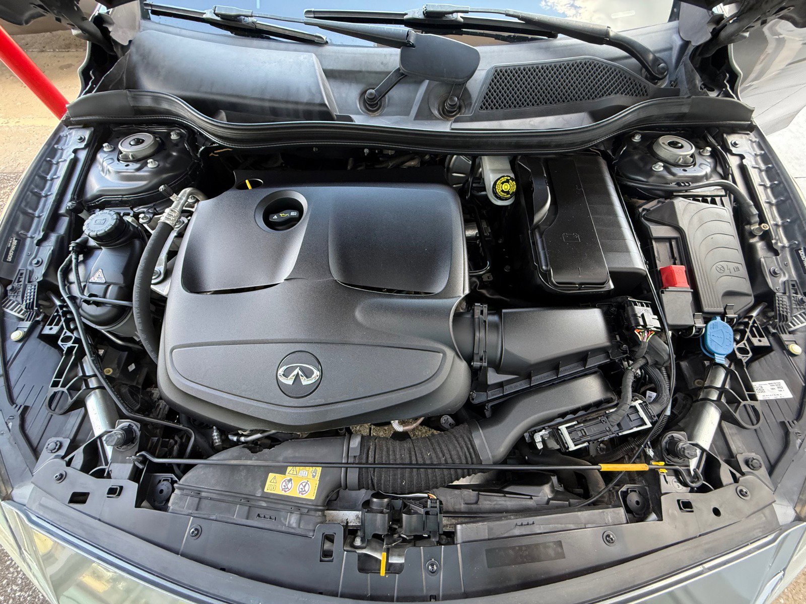 2017 Infiniti QX30 Premium photo 24