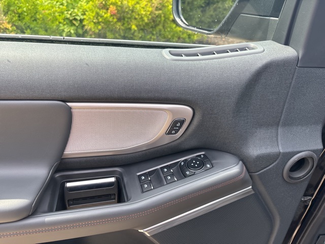 2025 Ford Expedition MAX photo 15