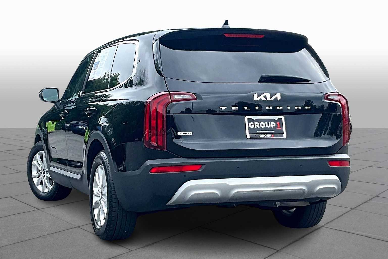 2022 Kia Telluride LX photo 10