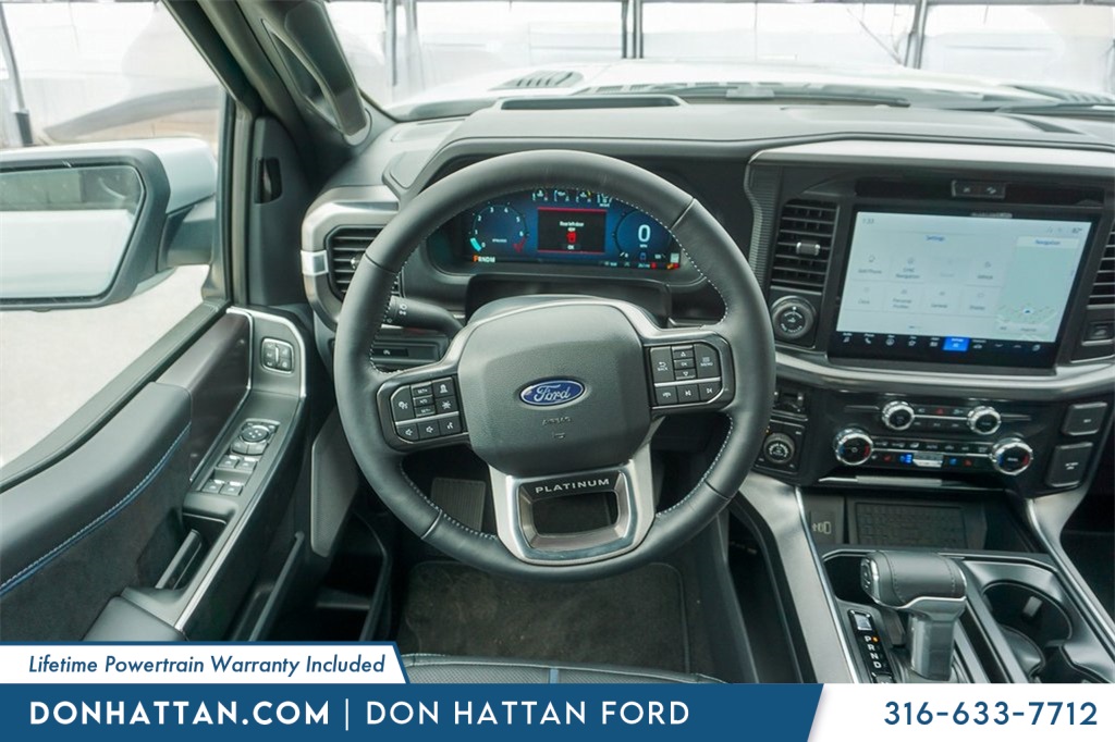 2025 Ford F-150 Platinum photo 5